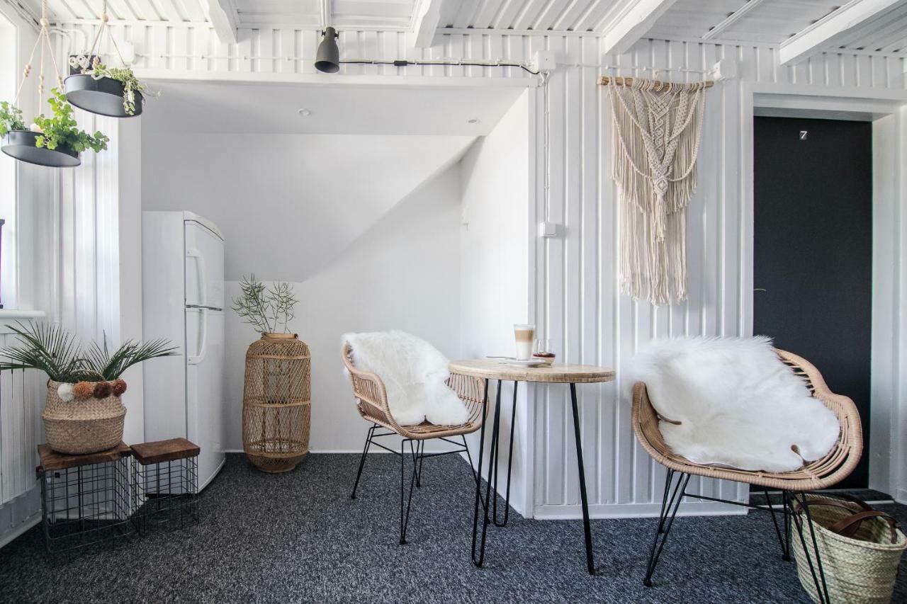 Willa Pod Terma - Pokoje Goscinne Obok Termy Bania Bialka Tatrzanska Bagian luar foto